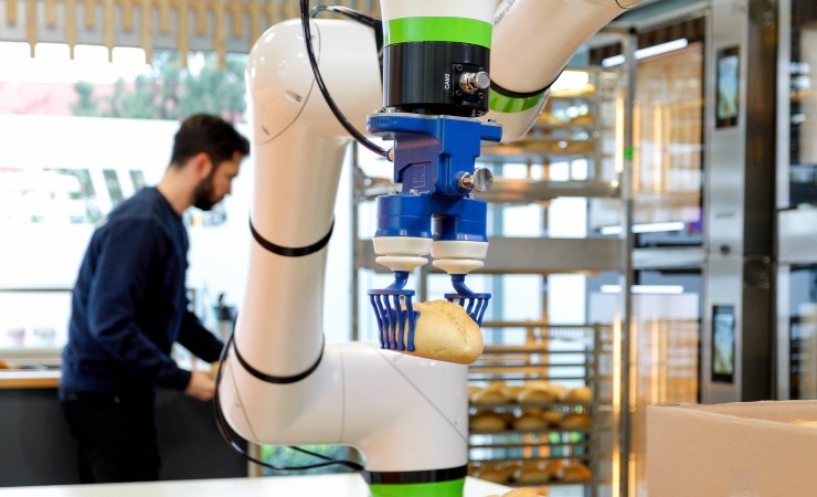 automatica 2023: Tackling the lack of specialists with innovative robotics solutions
