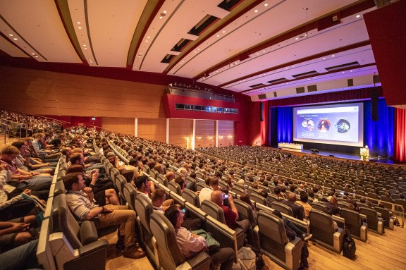 Five conferences with more than 3,600 scientific or application-oriented lectures and poster sessions cover all aspects of the photonics research.