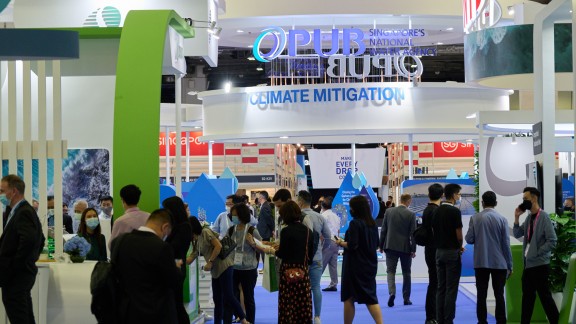 Messe München Singapore and IFAT enter into long-term cooperation with Singapore International Water Week, the leading event in Asia on the subject of water